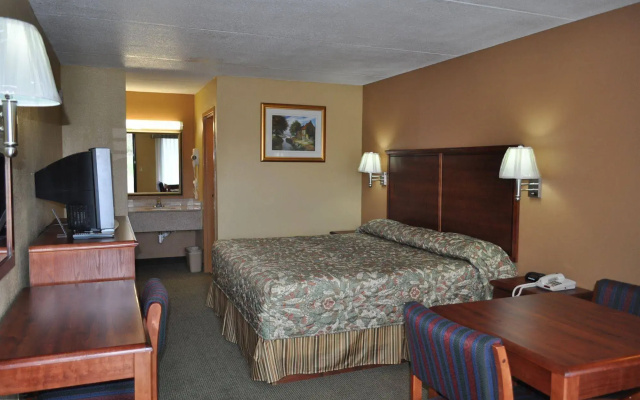 photo 4 of Drakes Creek Inn