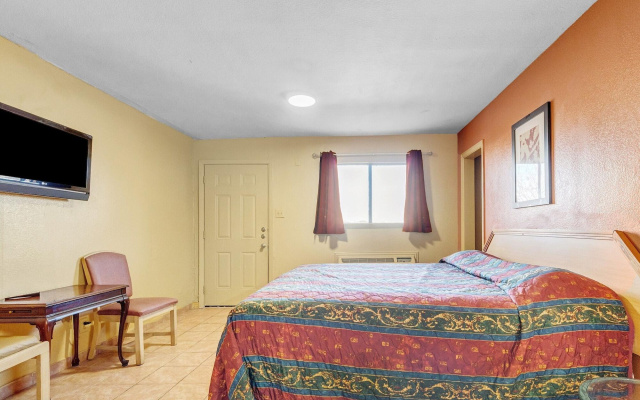 photo 2 of Relax Motel Grand Prairie Dallas I 30