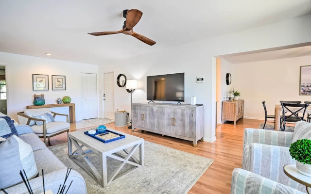 photo 2 of Relaxing Condo w/ Screened-in Lanai, 4 Mi to Beach