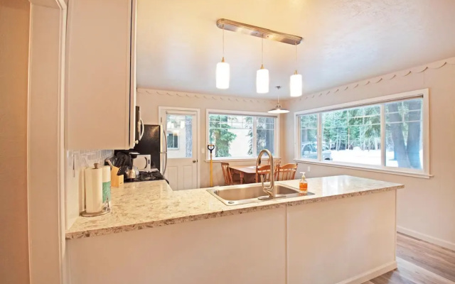photo 4 of Remodeled Aspen Grove - 2 Br Home