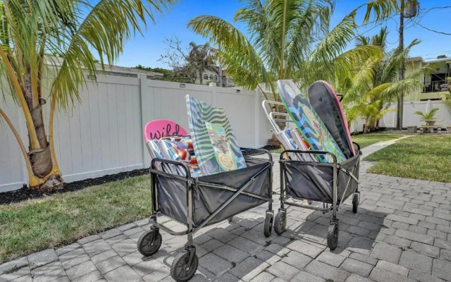 photo 5 of Remodeled Deerfield Beach House 2 Blocks To Beach Laundry Full Kitchen Private Fenced Yard Pets OK