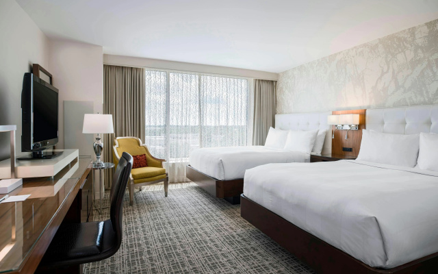 photo 3 of Renaissance Baton Rouge Hotel