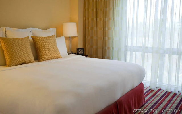 photo 3 of Renaissance Charlotte Suites