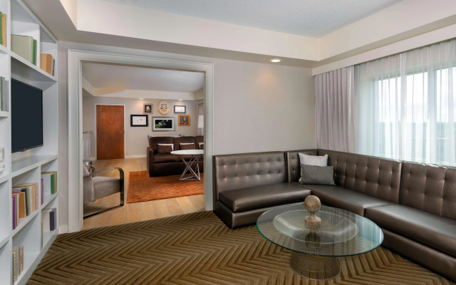 photo 4 of Hilton Charlotte Airport