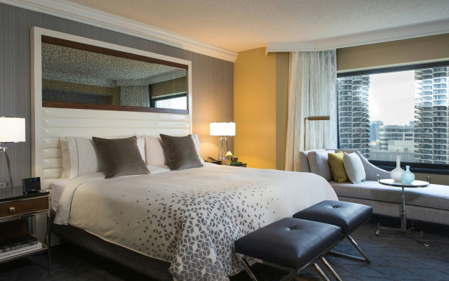 photo 3 of Renaissance Chicago Downtown Hotel