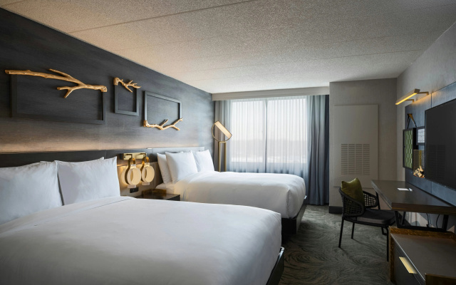 photo 4 of Renaissance Chicago North Shore Hotel