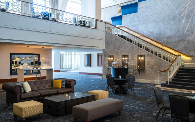 photo 2 of Renaissance Concourse Atlanta Airport Hotel