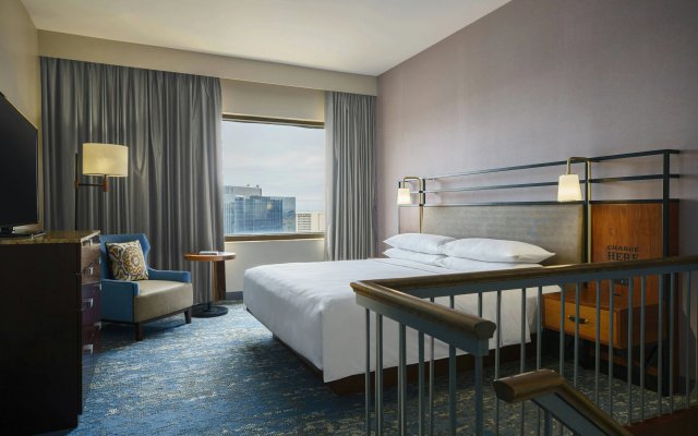 photo 4 of Renaissance Dallas Addison Hotel
