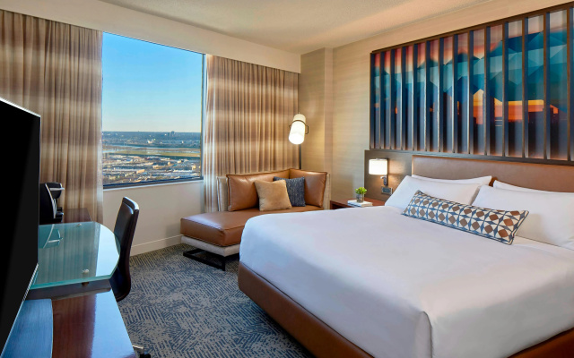 photo 3 of Renaissance Dallas Hotel