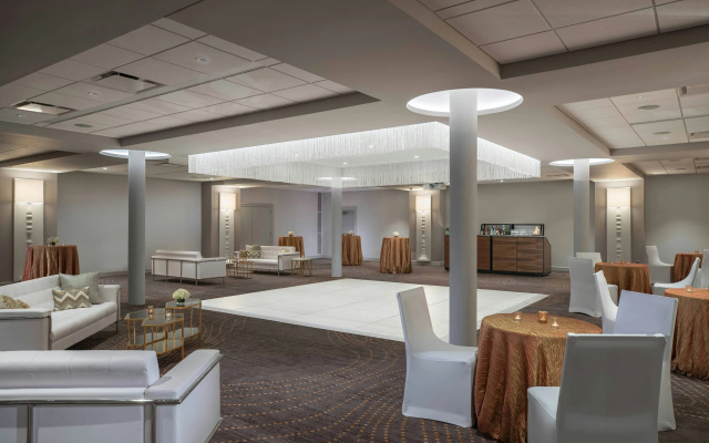 photo 5 of Renaissance Des Moines Savery Hotel
