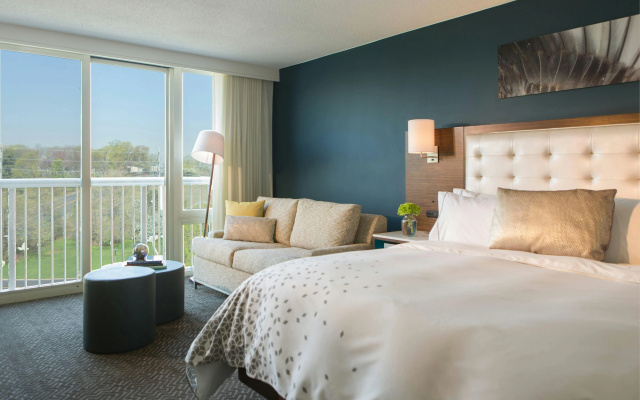photo 3 of Renaissance Meadowlands Hotel