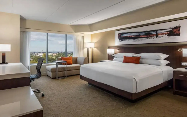 photo 5 of Delta Hotel Philadelphia Airport