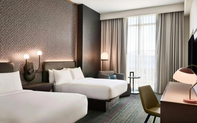 photo 5 of Renaissance® Phoenix Glendale Hotel & Conference Center