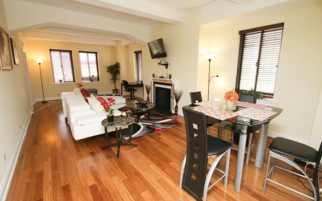 photo 2 of Renaissance Properties - 222 West Rittenhouse Square