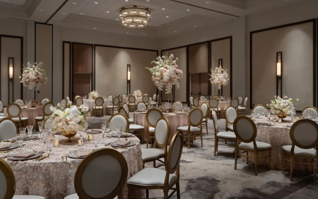 photo 5 of The Vinoy® Renaissance St. Petersburg Resort & Golf Club