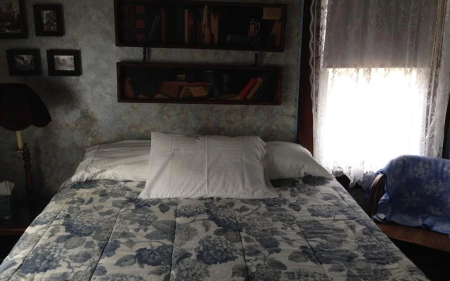 photo 2 of Renata's Bed & Breakfast