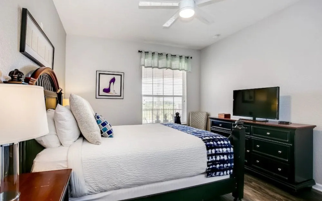 photo 5 of Renata's Waterscape Deluxe 3 Bedroom Condo by RedAwning