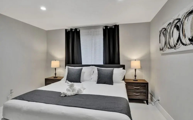 photo 5 of Renovated 5 Br Home with Heated Pool