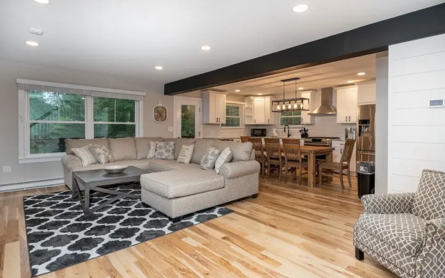 photo 5 of Renovated! Double Dipper: Upper And Lower Level Of Duplex Ski Home At Killington 7 Bedroom Home