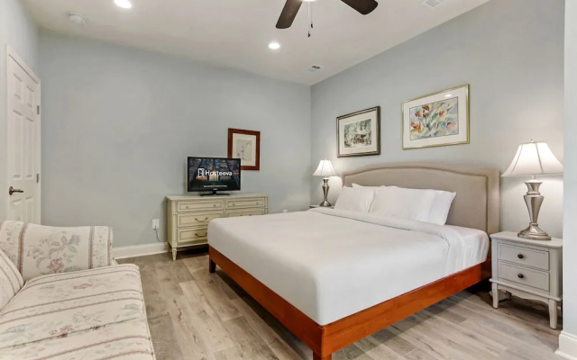 photo 4 of Renovated Historic 4BR House Near Magazine St & Uptown