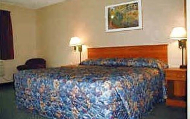 photo 4 of Renton Inn