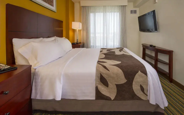 photo 2 of Residence Inn Arlington Pentagon City