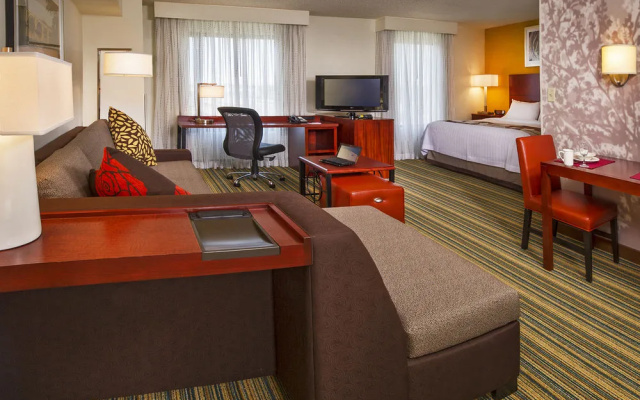 photo 3 of Residence Inn Arlington Pentagon City