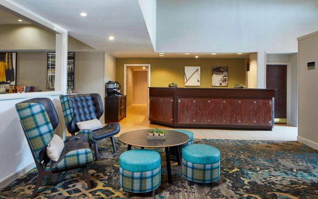 photo 2 of Residence Inn by Marriott Atlanta Airport North/Virginia Ave