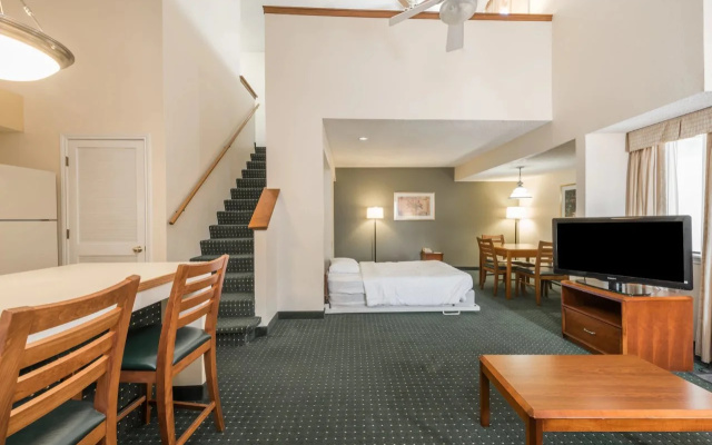 photo 3 of Hawthorn Suites By Wyndham Fort Worth/Medical Center