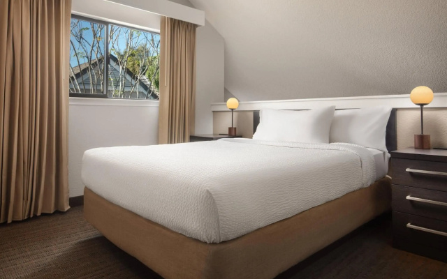 photo 4 of Residence Inn by Marriott Irvine Spectrum