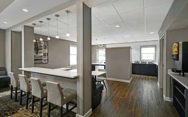 photo 2 of Residence Inn by Marriott Louisville Airport