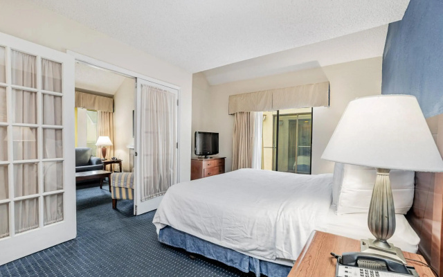 photo 5 of Doral Suites
