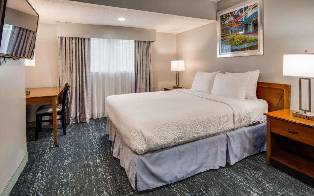 photo 5 of Charlotte Executive Park
