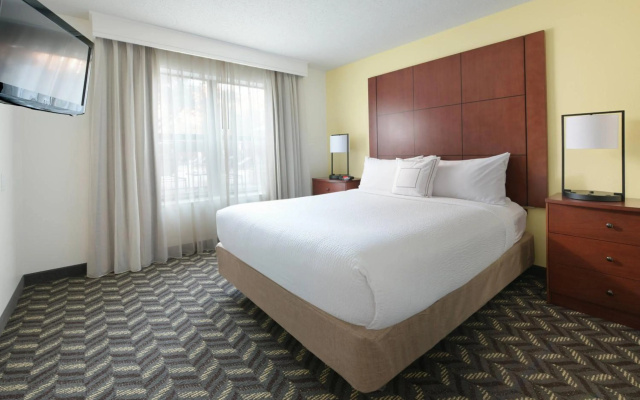 photo 2 of Residence Inn by Marriott Dallas Addison/Quorum Drive