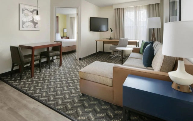 photo 4 of Residence Inn by Marriott Dallas Addison/Quorum Drive