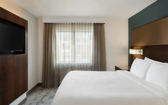 photo 4 of Residence Inn Des Moines Downtown