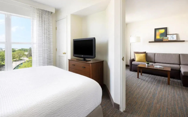 photo 4 of Residence Inn by Marriott Des Moines West at Jordan Creek Town Center