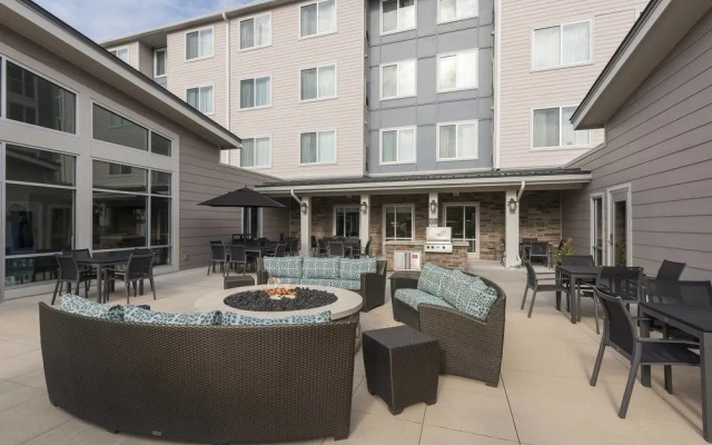 photo 2 of Residence Inn Grand Rapids Airport