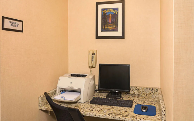 photo 4 of Residence Inn Hartford Windsor