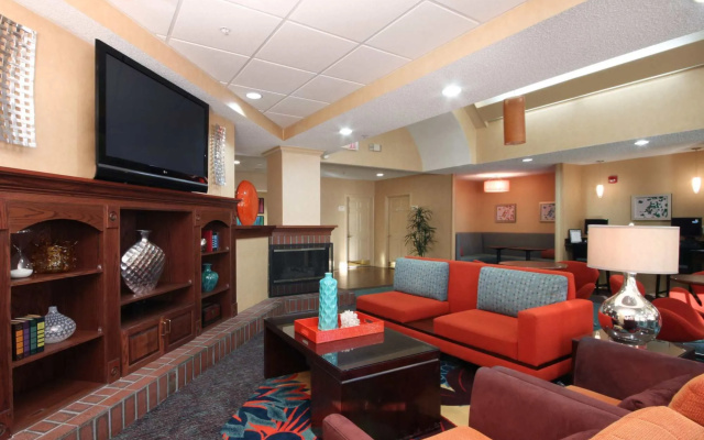 photo 2 of Bridgeway Suites Houston Iah North