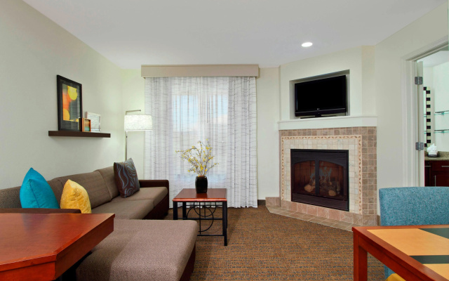 photo 4 of Residence Inn Phoenix Glendale Sports & Entertainment District
