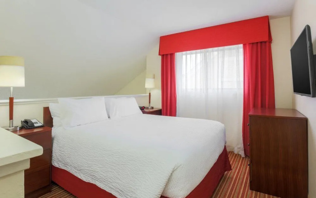 photo 3 of Residence Inn St. Louis Galleria