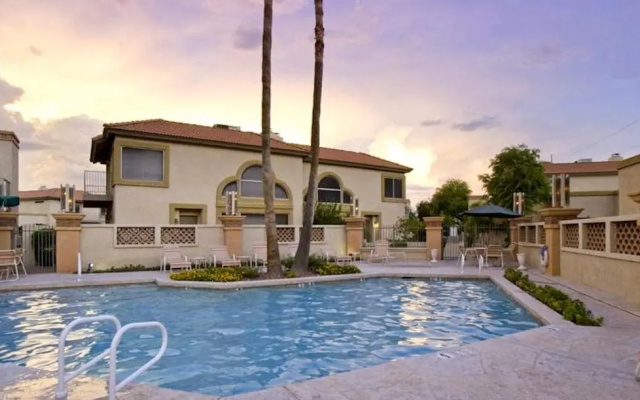 photo 4 of Resort Community: Three Heated 24/7/365 Pools; ½ mile walk to N. Mtn. Preserve!