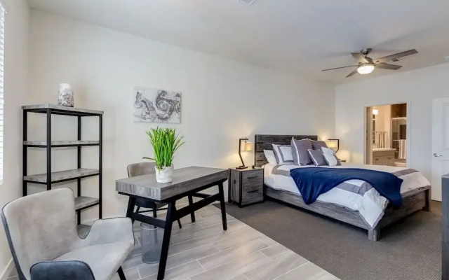 photo 3 of Resort Condo in Desirable Chandler. Tons of Amenities. Walk to Everything! 30 Night Min! by RedAwning