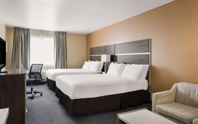 photo 5 of SureStay Hotel by Best Western Wells