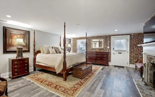 photo 2 of Restored Historic Home 5 bedroom 5 bath with 9 beds
