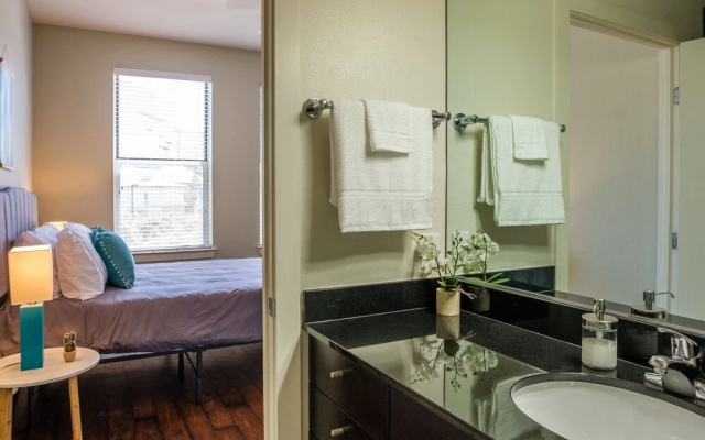 photo 5 of Reverchon Park Apartments by Frontdesk
