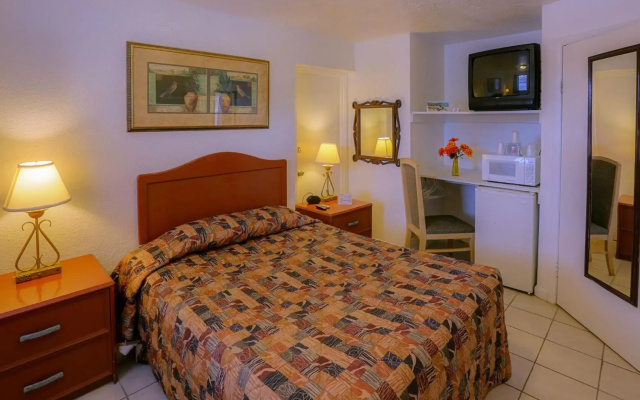 photo 5 of Richard's Hotel