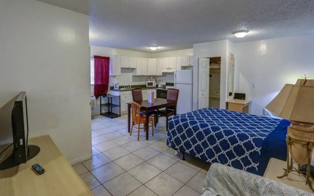 photo 3 of Richard's Motel Studios