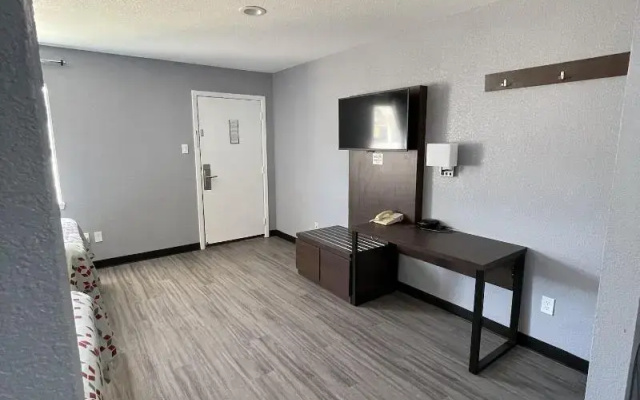 photo 5 of Ridge Motel